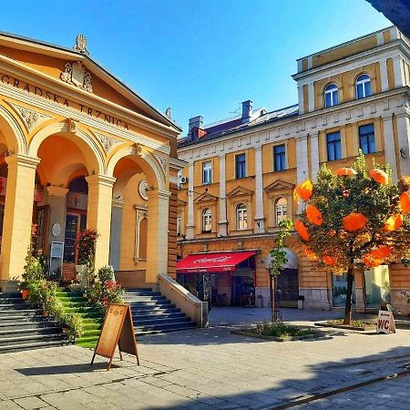 Crown Leilighet Sarajevo Eksteriør bilde